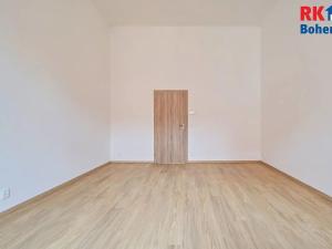 Pronájem bytu 1+1, Český Brod, nám. Arnošta z Pardubic, 56 m2