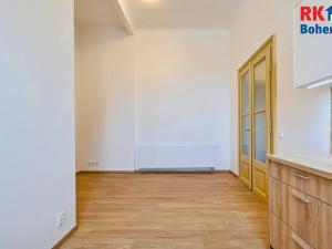 Pronájem bytu 2+kk, Český Brod, nám. Arnošta z Pardubic, 61 m2