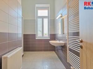 Pronájem bytu 2+kk, Český Brod, nám. Arnošta z Pardubic, 61 m2