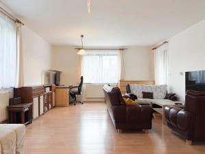 Pronájem bytu 5+kk, Hustopeče, Tábory, 190 m2