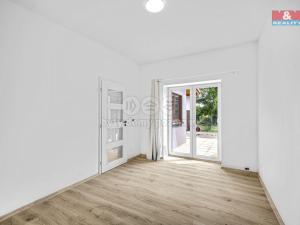Prodej bytu 3+1, Hradec Králové - Kukleny, Pražská třída, 106 m2