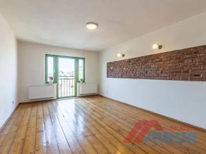Pronájem bytu 3+1, Slaný, Husova, 93 m2