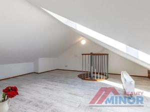 Pronájem bytu 3+1, Slaný, Husova, 93 m2