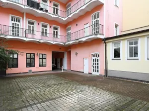 Prodej restaurace, Praha - Nusle, Slavojova, 149 m2