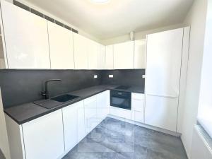 Pronájem bytu 1+1, Praha - Nusle, Boleslavova, 39 m2