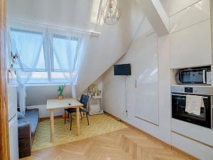 Pronájem bytu 3+kk, Praha - Nusle, náměstí Bratří Synků, 73 m2
