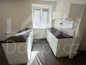 Prodej bytu 2+kk, Jeseník, Vančurova, 45 m2