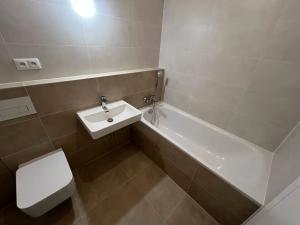 Prodej bytu 2+kk, Praha - Zličín, Strážovická, 55 m2