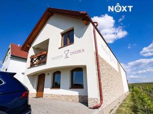 Prodej ubytování, Velké Bílovice, 322 m2