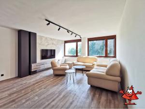 Pronájem rodinného domu, Praha - Kobylisy, Učitelská, 168 m2
