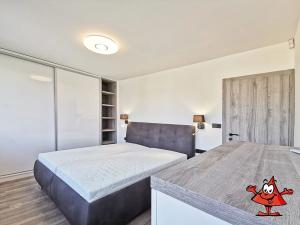 Pronájem rodinného domu, Praha - Kobylisy, Učitelská, 168 m2