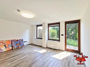 Pronájem rodinného domu, Praha - Kobylisy, Učitelská, 168 m2