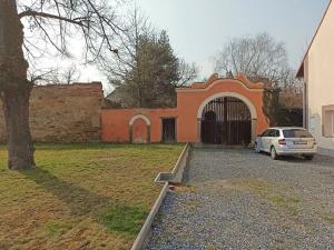 Prodej komerční nemovitosti, Vykáň, 450 m2