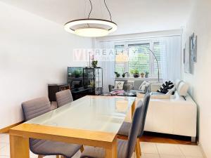 Prodej bytu 3+1, Rosice, Komenského náměstí, 82 m2