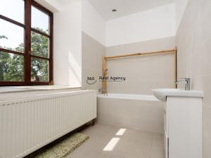 Prodej výrobních prostor, Hrušová, 1100 m2
