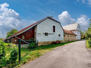 Prodej výrobních prostor, Hrušová, 1100 m2