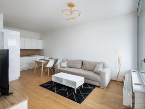 Pronájem bytu 2+kk, Praha - Jinonice, Walterovo náměstí, 49 m2