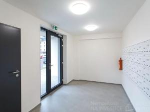 Pronájem bytu 2+kk, Praha - Suchdol, Suchdolské náměstí, 43 m2