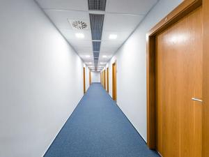 Pronájem kanceláře, Praha - Vysočany, Freyova, 21 m2
