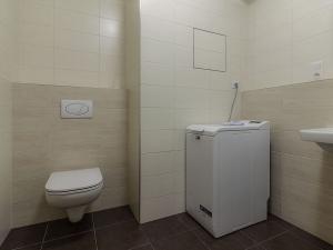 Pronájem bytu 1+kk, Praha - Čakovice, Bermanova, 36 m2