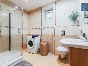 Prodej rodinného domu, Dubí, Dlouhá, 234 m2