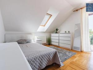 Prodej rodinného domu, Dubí, Dlouhá, 234 m2