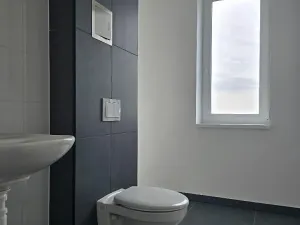 Pronájem bytu 1+kk, Chomutov, Žižkovo náměstí, 34 m2
