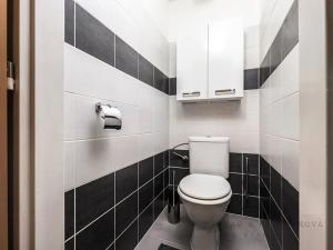 Pronájem bytu 3+kk, Praha - Černý Most, náměstí Plukovníka Vlčka, 86 m2