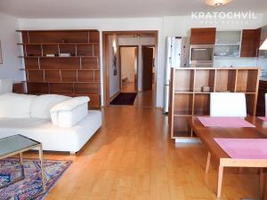 Pronájem bytu 3+kk, Praha - Podolí, Na hřebenech II, 109 m2