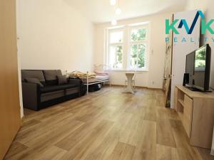Prodej bytu 1+1, Karlovy Vary, Moravská, 36 m2