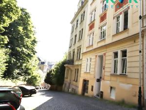 Prodej bytu 1+1, Karlovy Vary, Moravská, 36 m2