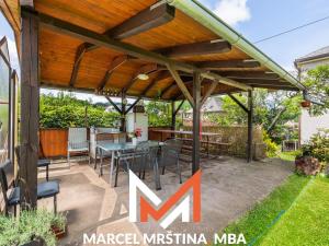 Prodej rodinného domu, Dolní Radechová, 162 m2