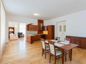 Pronájem bytu 3+1, Praha - Vinohrady, Chorvatská, 137 m2