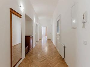 Pronájem bytu 3+1, Praha - Vinohrady, Chorvatská, 137 m2