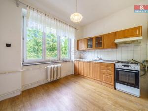 Prodej bytu 2+1, Karlovy Vary, Vítězná, 56 m2