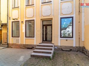 Pronájem obchodního prostoru, Mariánské Lázně, Hlavní třída, 76 m2