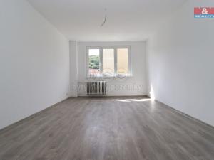 Prodej bytu 2+1, Karlovy Vary, Brigádníků, 55 m2