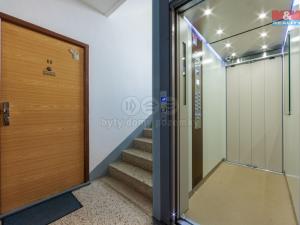 Prodej bytu 1+1, Chodov, Luční, 40 m2