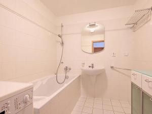 Pronájem bytu 3+kk, Praha - Kunratice, V Zeleném údolí, 100 m2