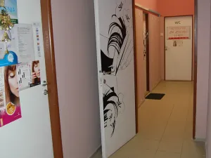 Pronájem obchodního prostoru, Milovice, ČSA, 20 m2