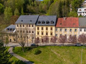 Prodej bytu 1+kk, Jáchymov, náměstí Republiky, 38 m2