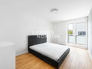 Pronájem bytu 2+kk, Praha - Smíchov, Podbělohorská, 55 m2