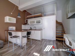 Pronájem bytu 1+kk, Zlín, Zahradní, 40 m2