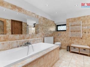 Prodej rodinného domu, Bulovka, 350 m2