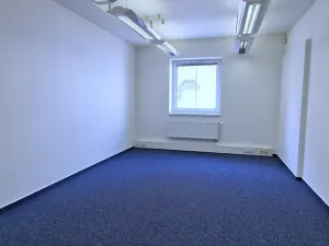 Pronájem kanceláře, Praha - Žižkov, Jeseniova, 79 m2