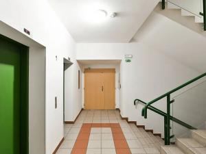 Pronájem kanceláře, Praha - Žižkov, Jeseniova, 79 m2