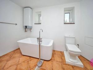 Pronájem bytu 3+kk, Dolany, 130 m2