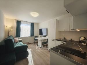 Pronájem bytu 1+kk, Praha - Vršovice, Kubánské náměstí, 18 m2