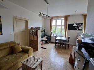 Pronájem bytu 2+1, Praha - Žižkov, Jičínská, 67 m2