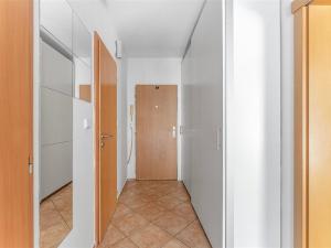 Pronájem bytu 3+kk, Praha, Kyselova, 60 m2